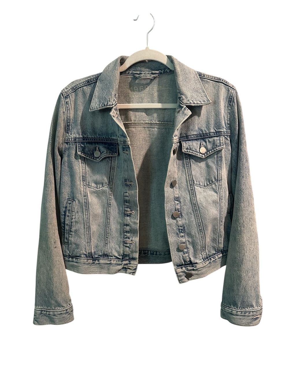 GAP Light Wash Denim Jacket in Faded Blue